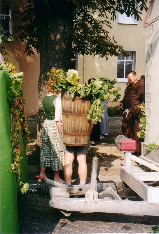 2002-09_Schlossfestumzug_04.jpg